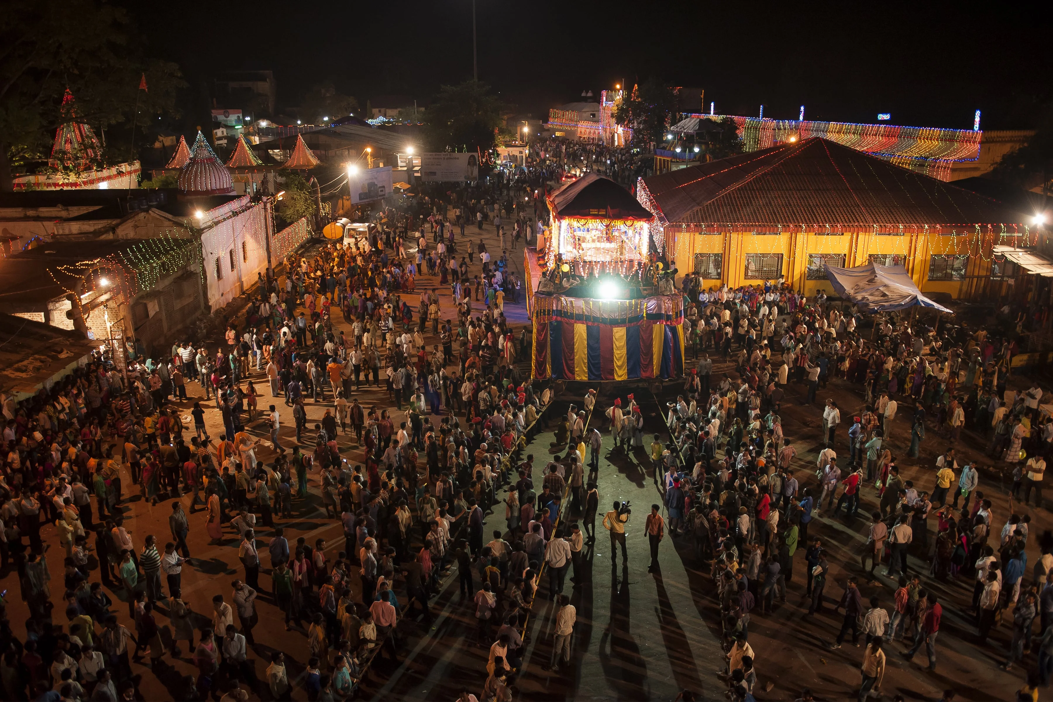 Bastar-dussehra-night