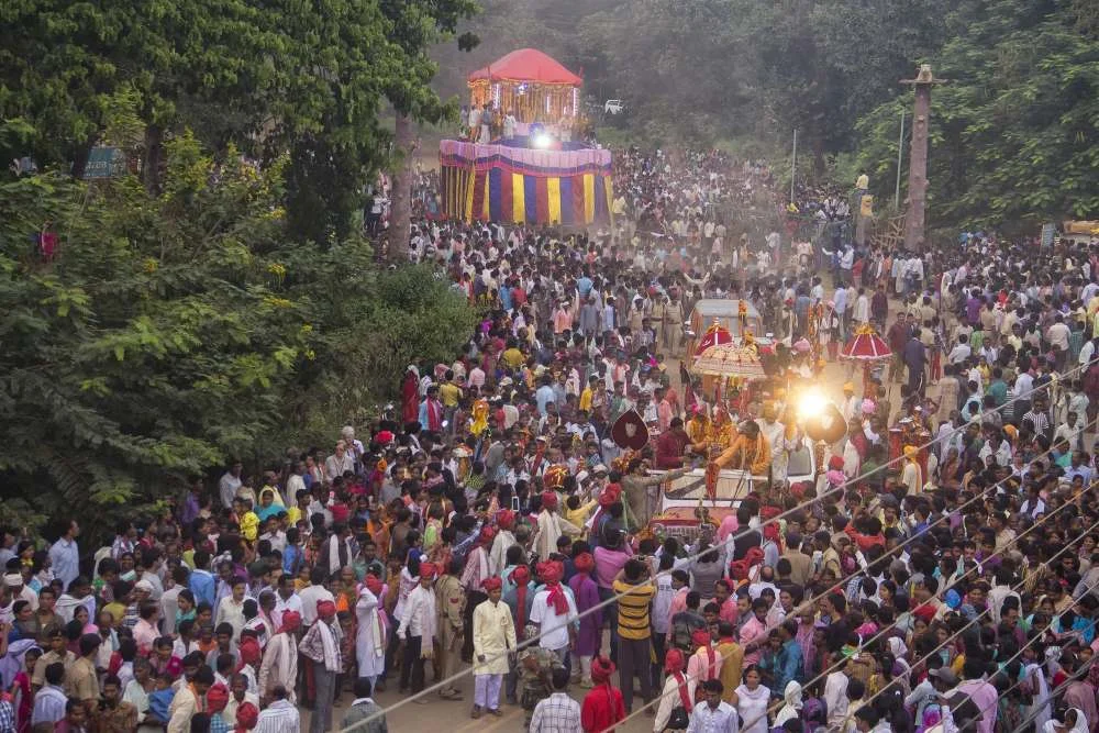 bastar-dusshera-cta-bg